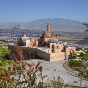 Агры (Ağrı)