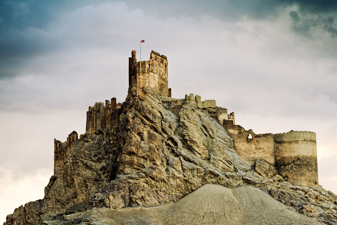 Ruins of Hosap Castle