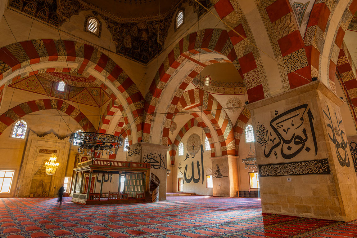Selimiye Mosque and monument of Ottoman Sultan Mehmed II (Mehmed The Conqueror) with medieval cannon in city of Edirne,  East Thrace, Turkey